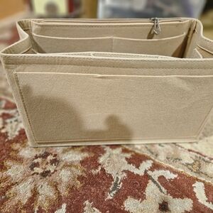 NWOT Felt Organizer